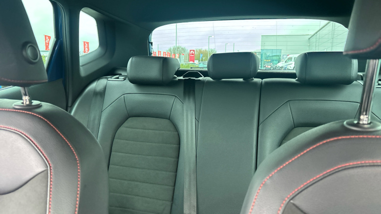 SEAT Arona 1.0 TSI 110 FR Sport 5dr DSG Petrol Hatchback